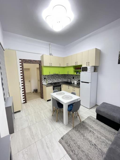 Apartament In Centrul Istoric Oradea Bagian luar foto