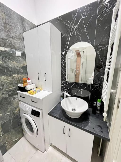 Apartament In Centrul Istoric Oradea Bagian luar foto
