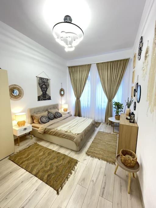 Apartament In Centrul Istoric Oradea Bagian luar foto